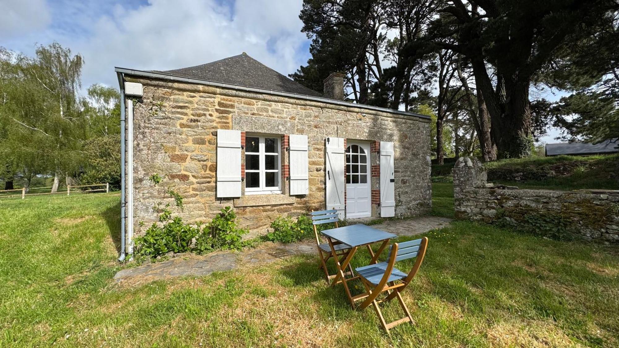 Gite De Couple Cosy Avec Vue Sur Chateau Tremohar - Golfe Du Morbihan, 20 Min De Vannes Berric Exterior foto